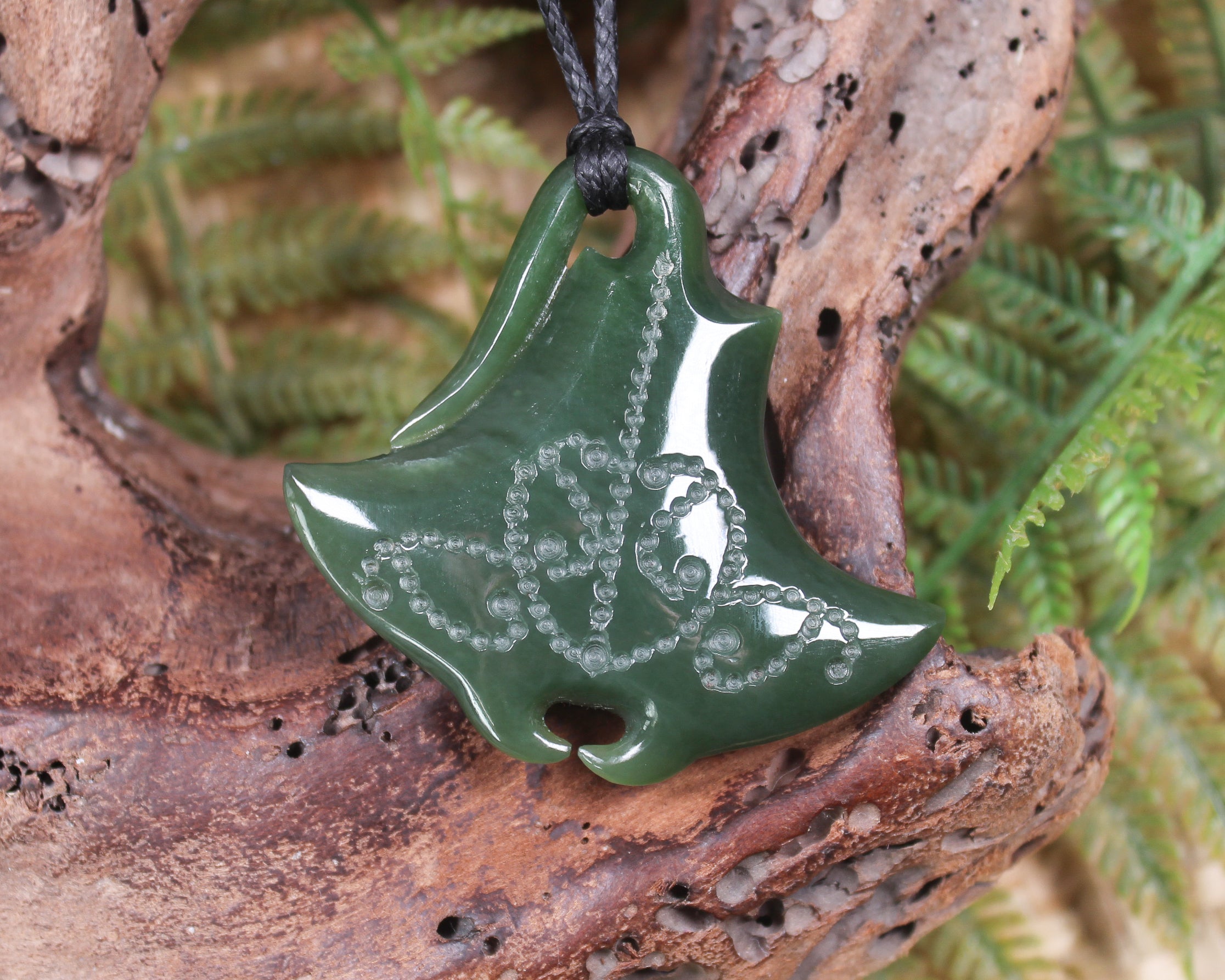 Stingray or Whai carved from Inanga Pounamu - NZ Greenstone