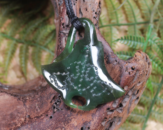 Stingray or Whai carved from Kawakawa Pounamu - NZ Greenstone