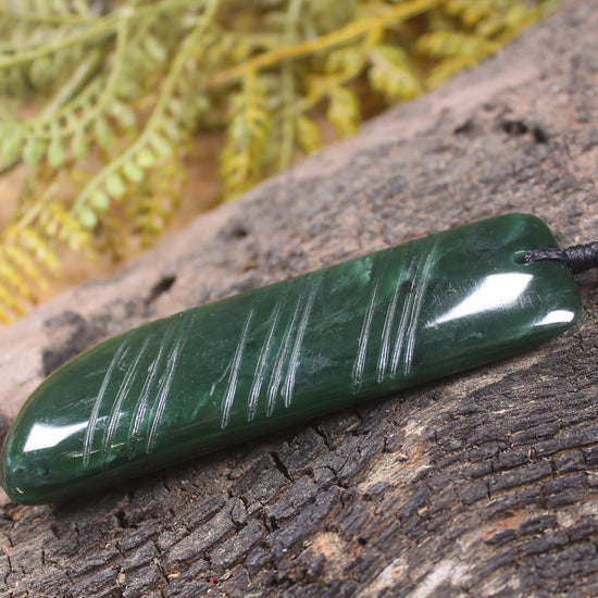 Taniwha Tooth or Niho carved from Kawakawa Pounamu - NZ Greenstone