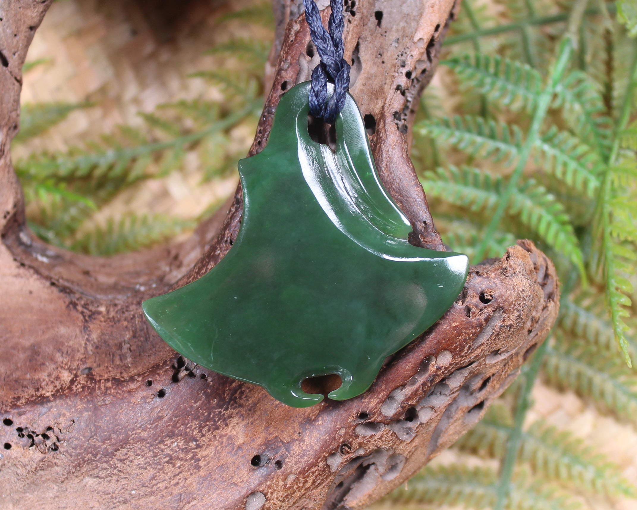 Stingray or Whai carved from Kawakawa Pounamu - NZ Greenstone