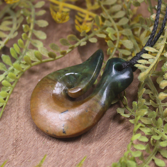 Flower Jade Hei Matau pendant  - NZ Greenstone
