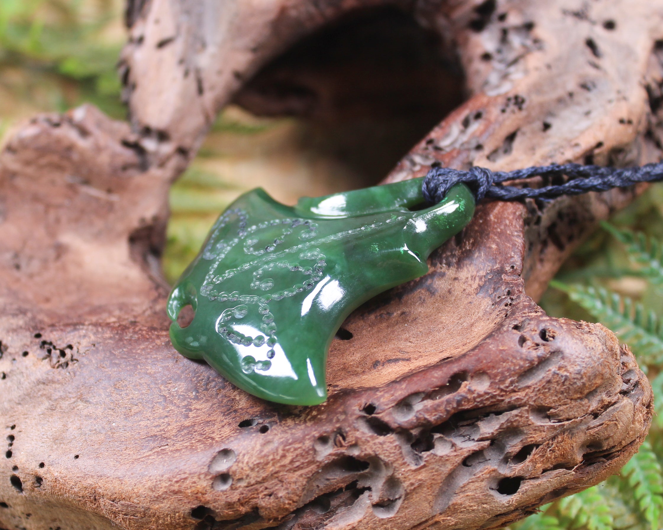 Stingray or Whai carved from Kawakawa Pounamu - NZ Greenstone