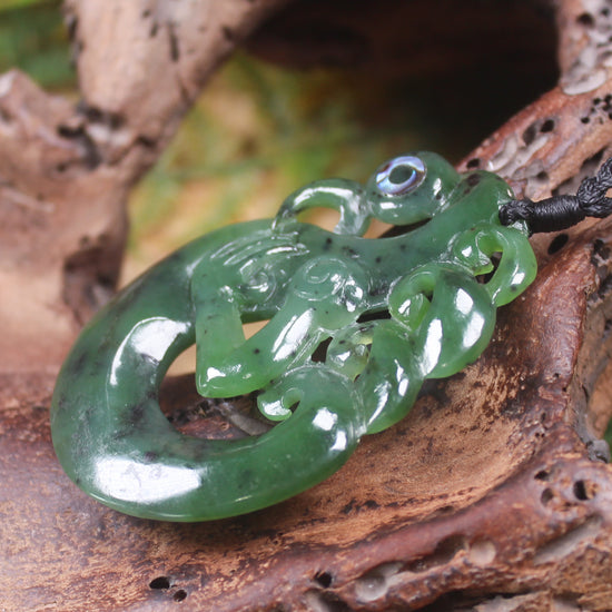 Manaia carved from Hapopo Pounamu - NZ Greenstone