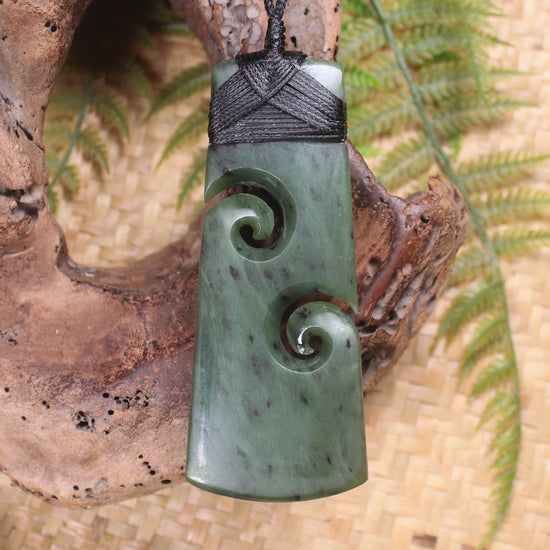 Toki or Adze with Koru carved from Hapopo Pounamu - NZ Greenstone
