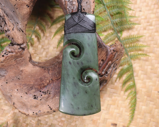 Toki or Adze with Koru carved from Hapopo Pounamu - NZ Greenstone