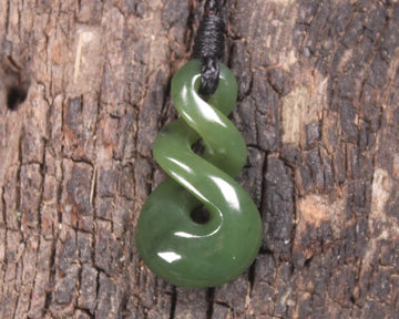 Twist or Pikorua carved from Hapopo Pounamu - NZ Greenstone
