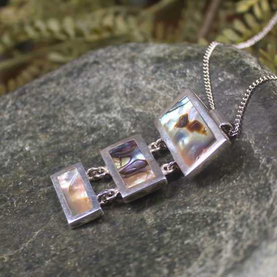 Sterling Silver Medium Pāua Shell Pendant