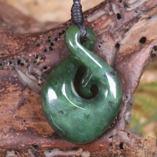 Koru Twist carved from Kawakawa Pounamu - NZ Greenstone