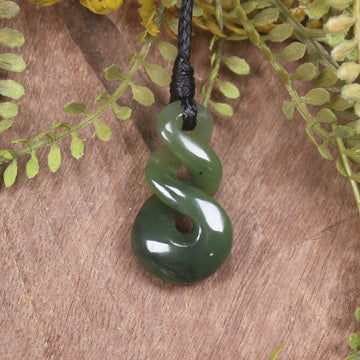 Twist or Pikorua carved from Hapopo Pounamu - NZ Greenstone