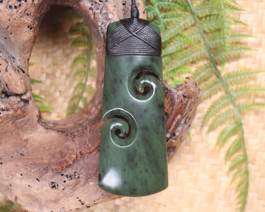 Toki or Adze with Koru carved from Hapopo Pounamu - NZ Greenstone