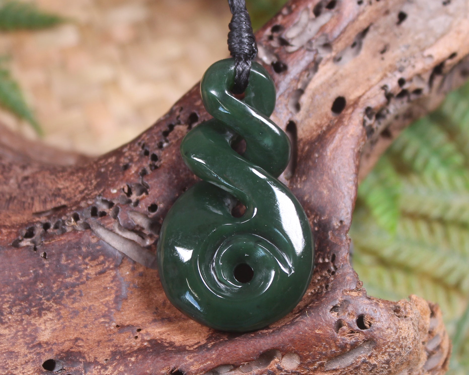 Koru Twist carved from Kawakawa Pounamu - NZ Greenstone