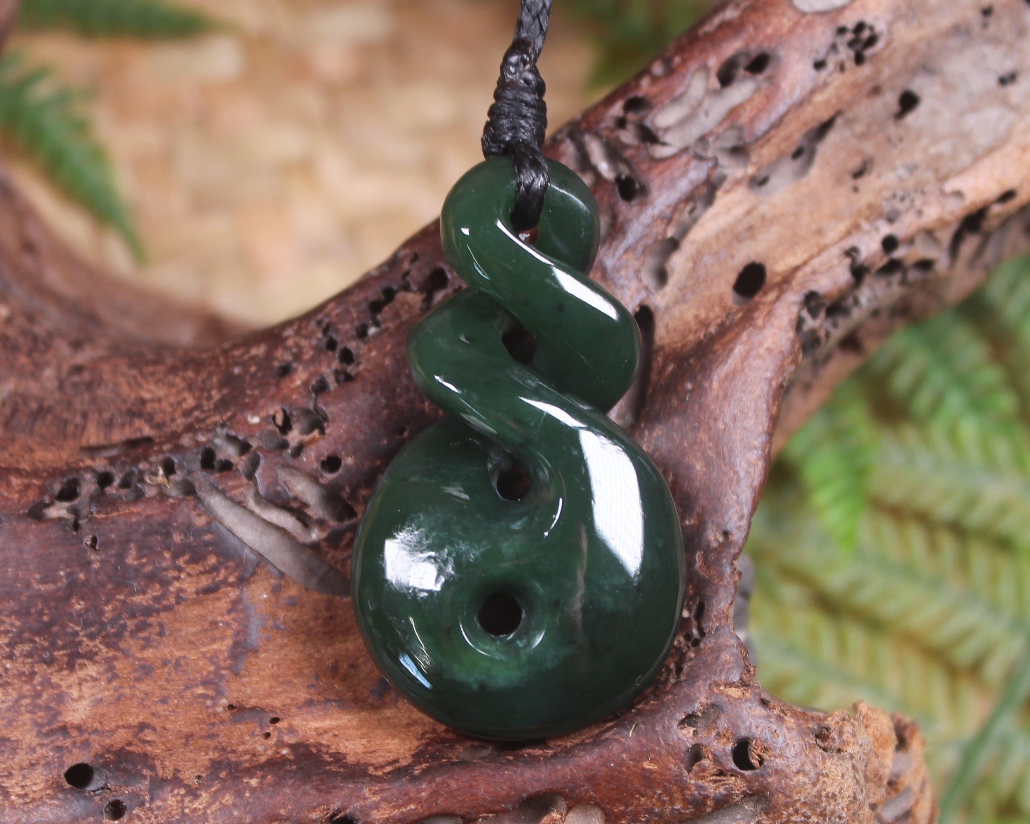 Koru Twist carved from Kawakawa Pounamu - NZ Greenstone