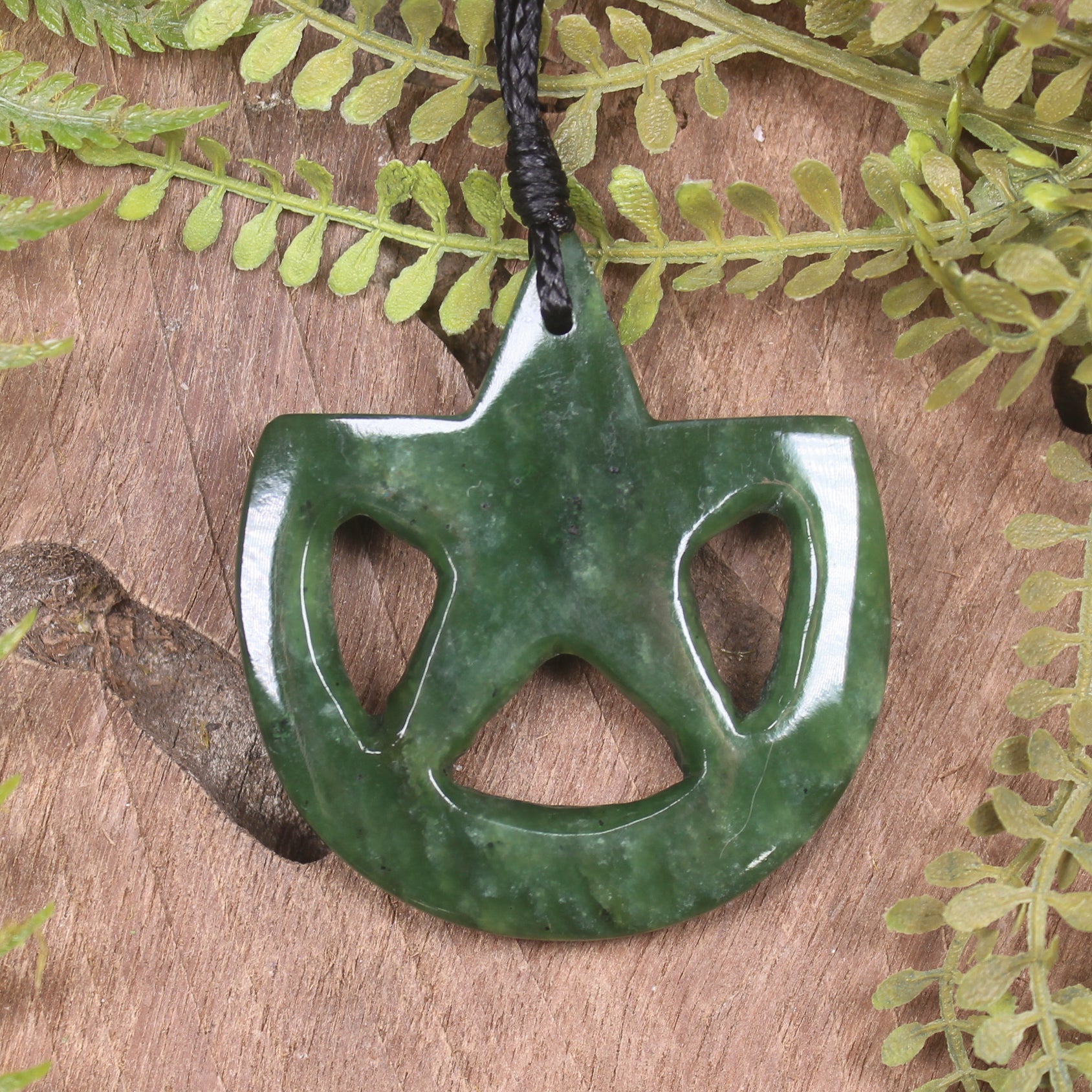 Whetumarama or Ratana Star Symbol carved from Kawakawa Pounamu - New Zealand Greenstone