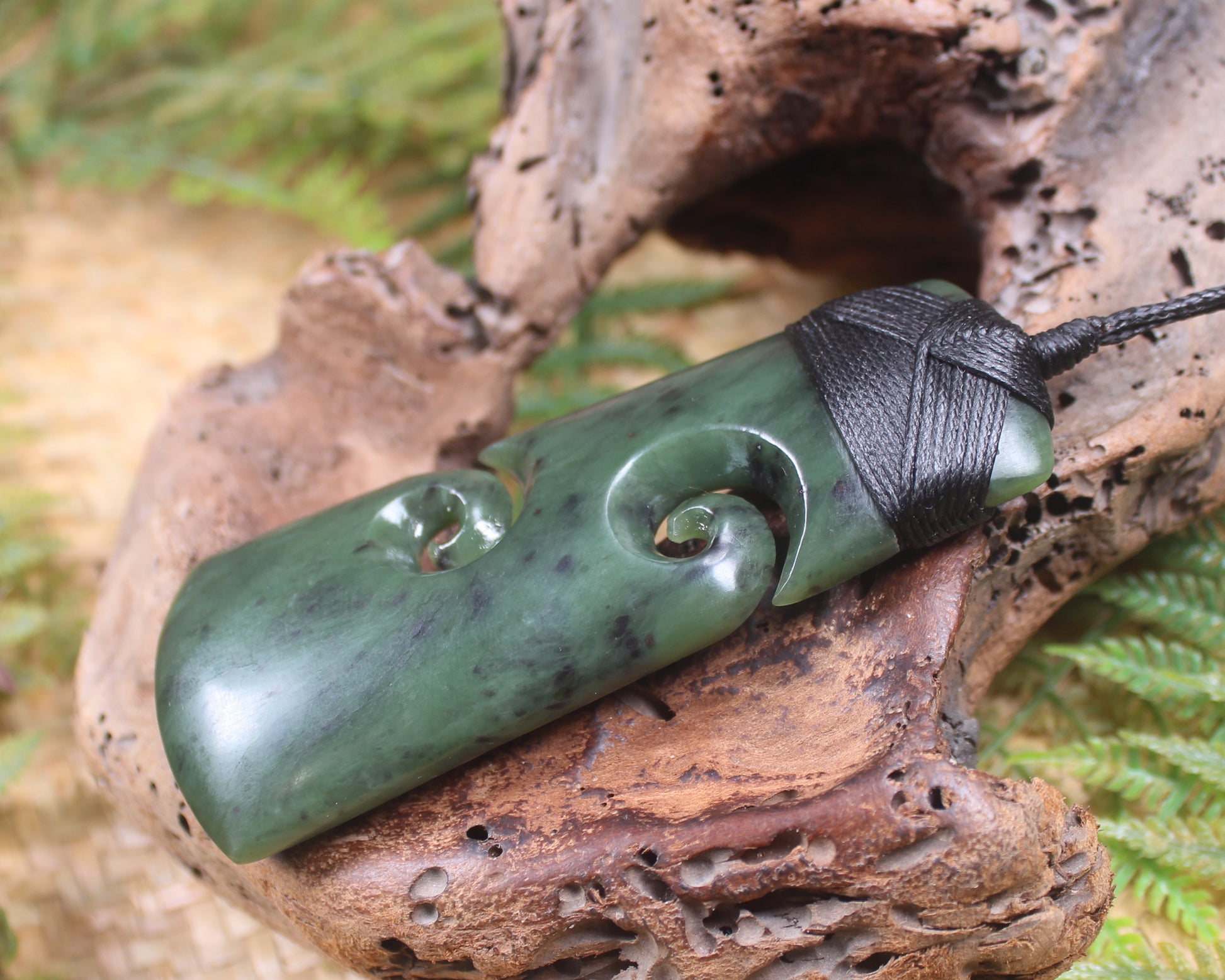 Toki or Adze with Koru carved from Hapopo Pounamu - NZ Greenstone