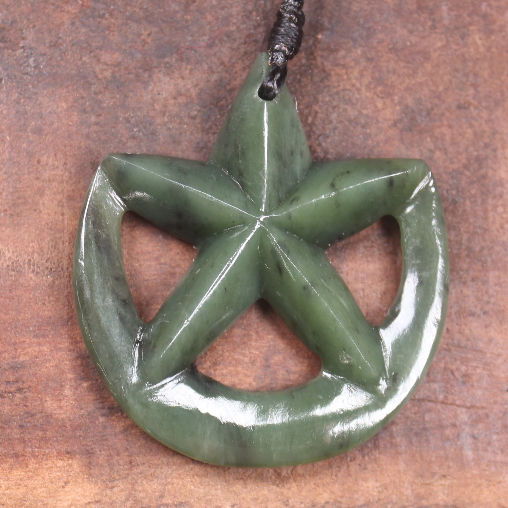 Whetumarama or Ratana Star Symbol carved from Hapopo Pounamu - New Zealand Greenstone