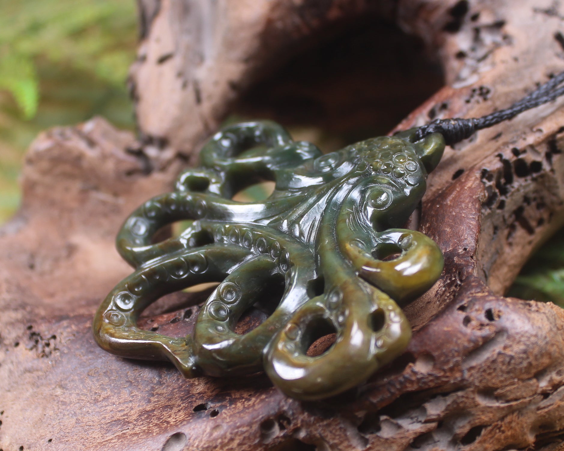 Te Wheke or Octopus Pendant carved from Totoweka Pounamu - NZ Greenstone