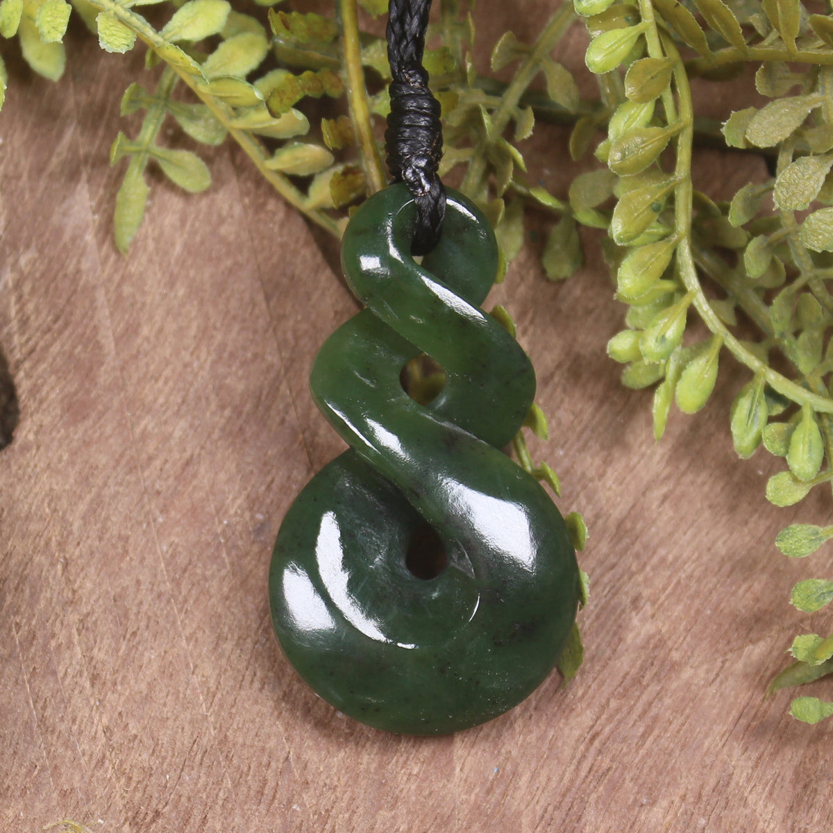 Twist carved from Kawakawa Pounamu - NZ Greenstone