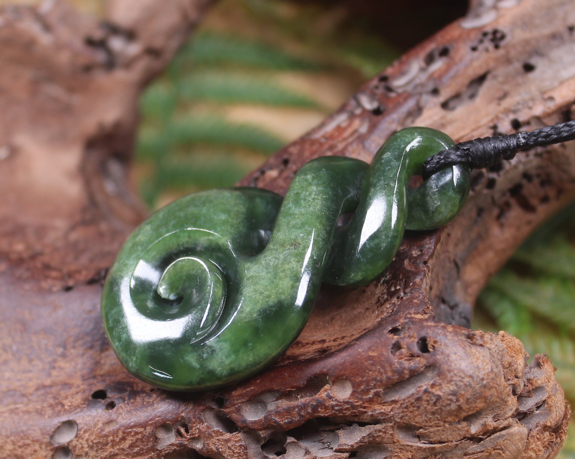 Koru Twist carved from Kawakawa Pounamu - NZ Greenstone