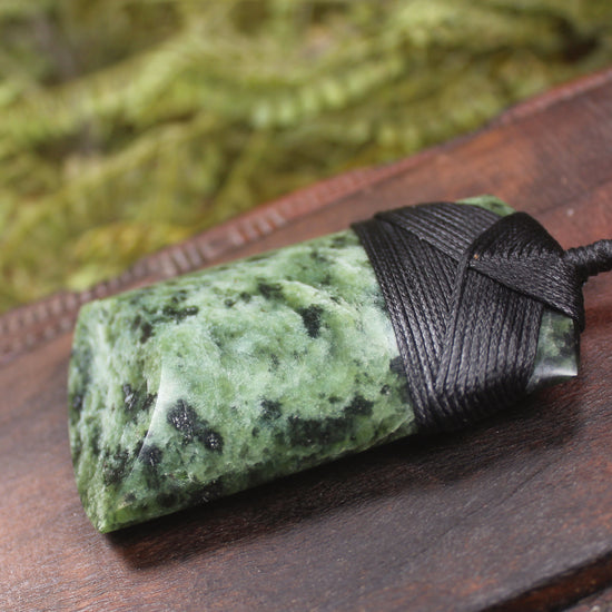 Kawakawa Pounamu Toki