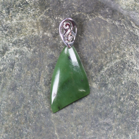 Hapopo Pounamu pendant set in Sterling Silver - NZ Greenstone