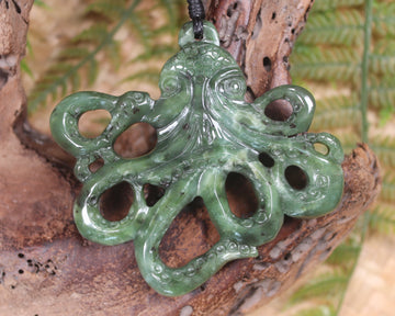 Te Wheke or Octopus Pendant carved from Hapopo Pounamu - NZ Greenstone