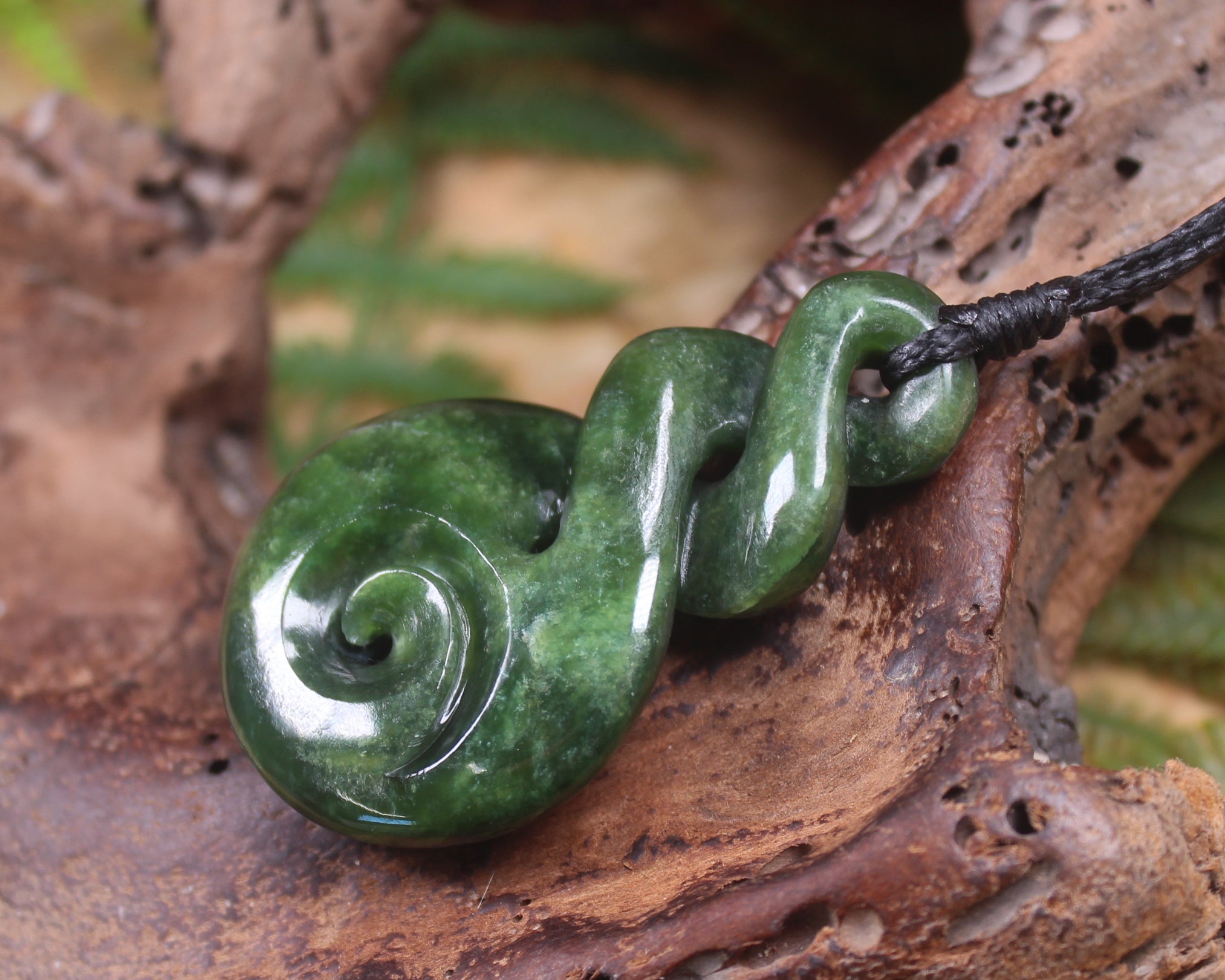 Koru Twist carved from Kawakawa Pounamu - NZ Greenstone