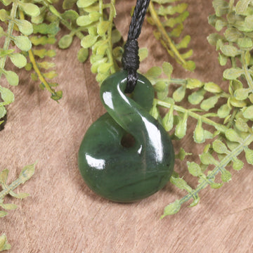 Twist or Pikorua carved from Hapopo Pounamu - NZ Greenstone