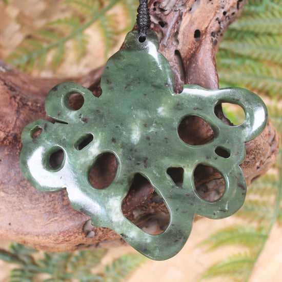 Te Wheke or Octopus Pendant carved from Hapopo Pounamu - NZ Greenstone
