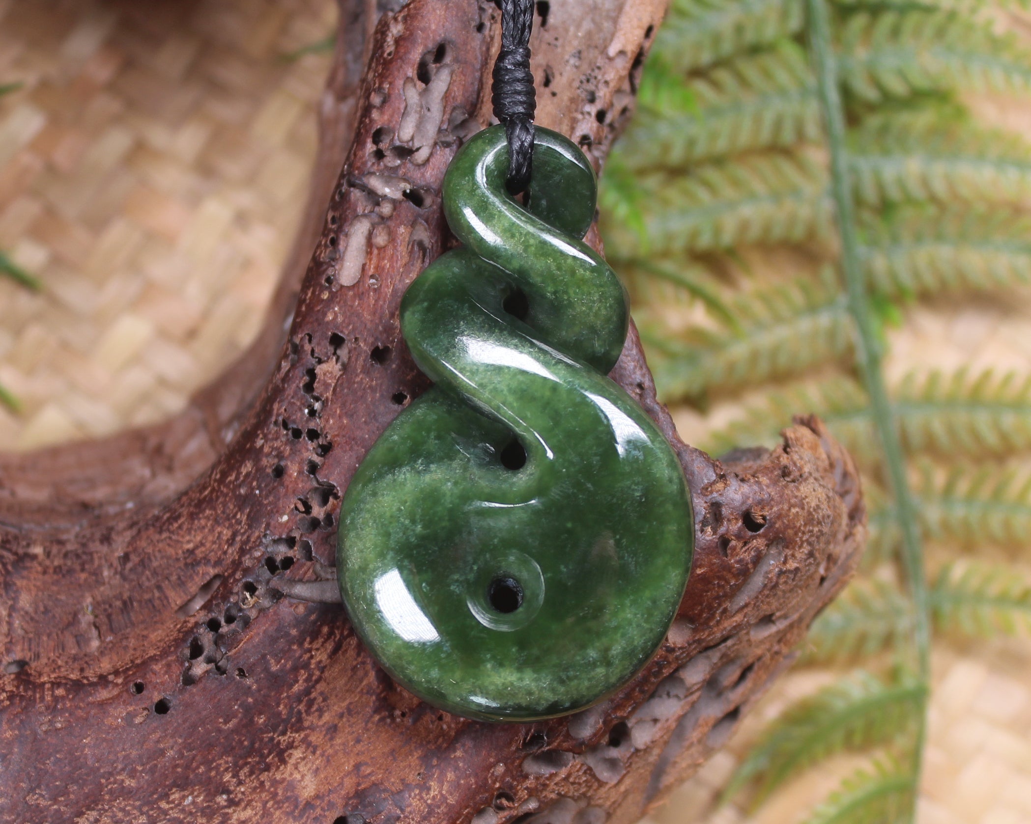 Koru Twist carved from Kawakawa Pounamu - NZ Greenstone