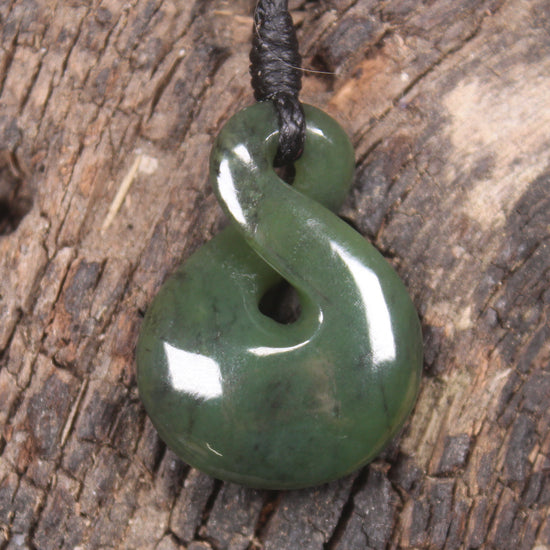 Twist carved from Rimu Pounamu - NZ Greenstone