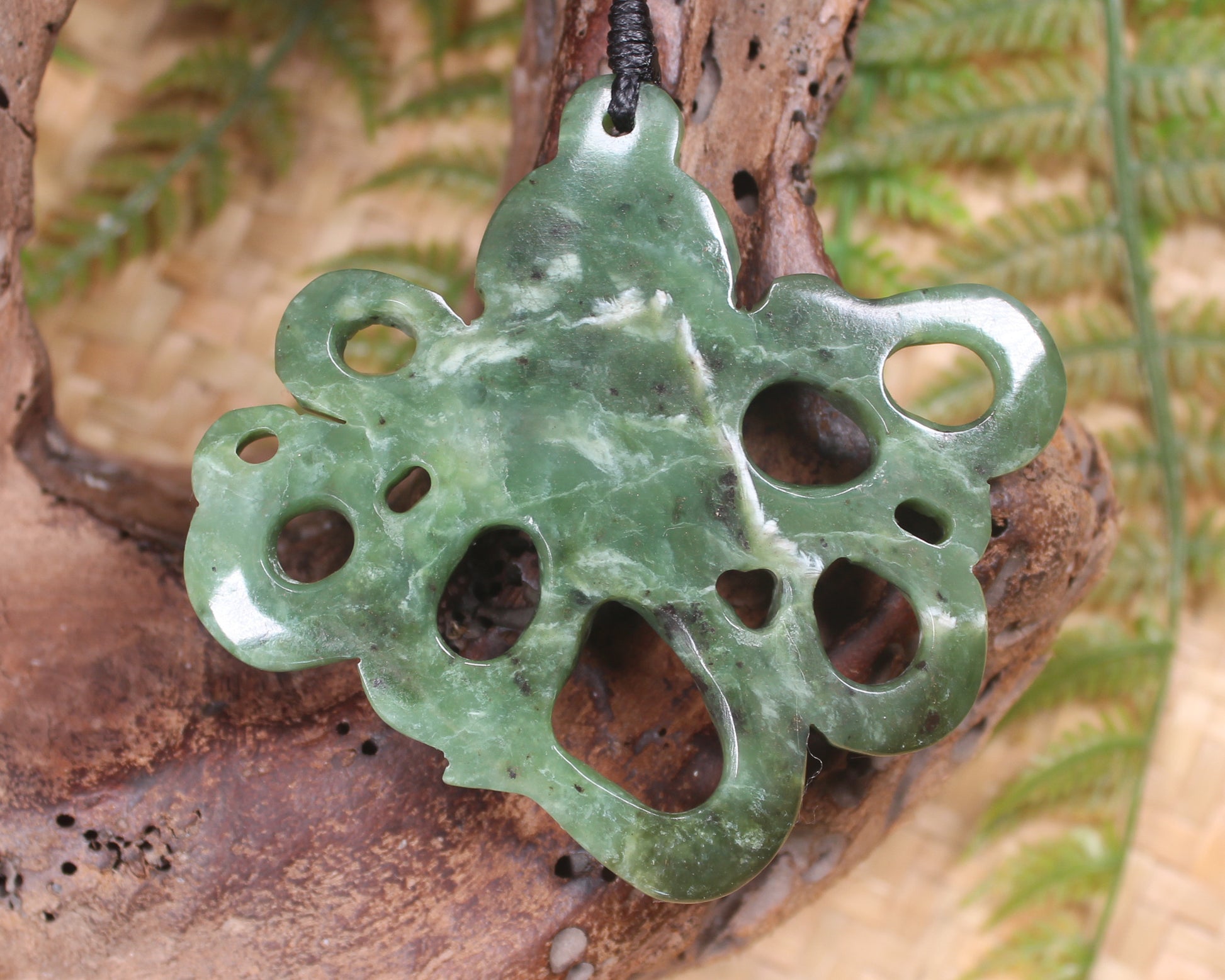 Te Wheke or Octopus Pendant carved from Hapopo Pounamu - NZ Greenstone