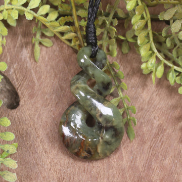 Twist or Pikorua carved from Totoweka Pounamu - NZ Greenstone