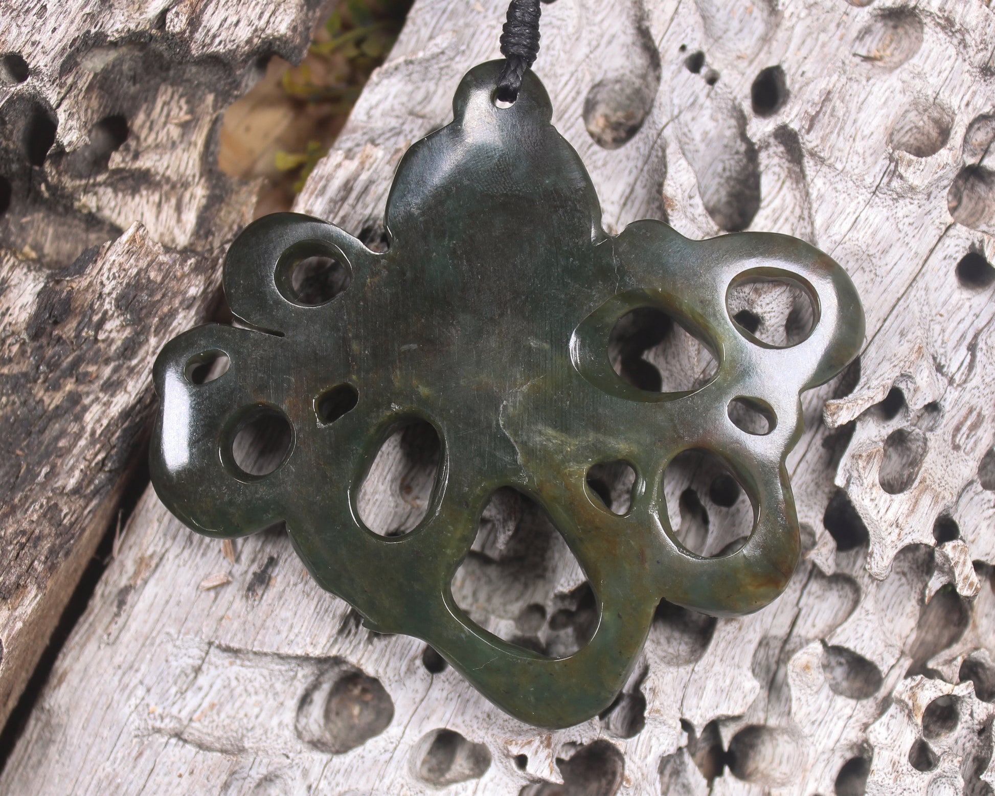 Te Wheke or Octopus Pendant carved from Rimu Pounamu - NZ Greenstone