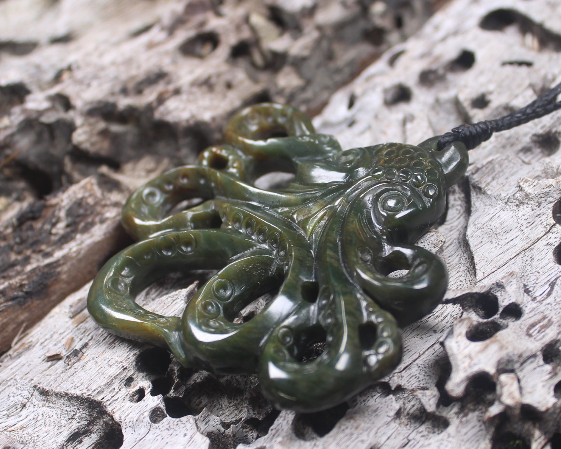 Te Wheke or Octopus Pendant carved from Rimu Pounamu - NZ Greenstone