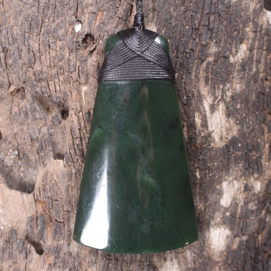 Kawakawa Pounamu Toki