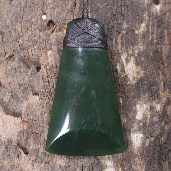 Kawakawa Pounamu Toki