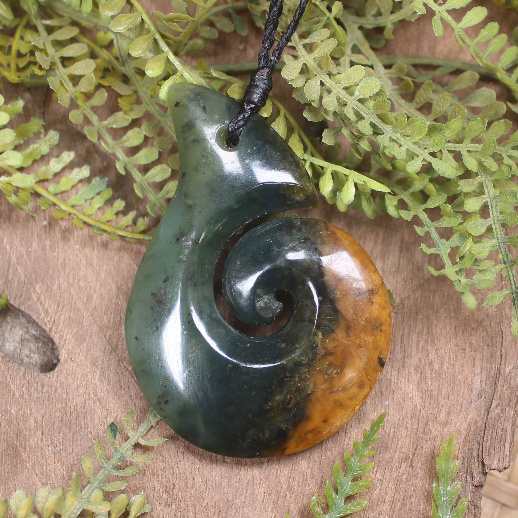 Flower Jade Hei Matau pendant  - NZ Greenstone