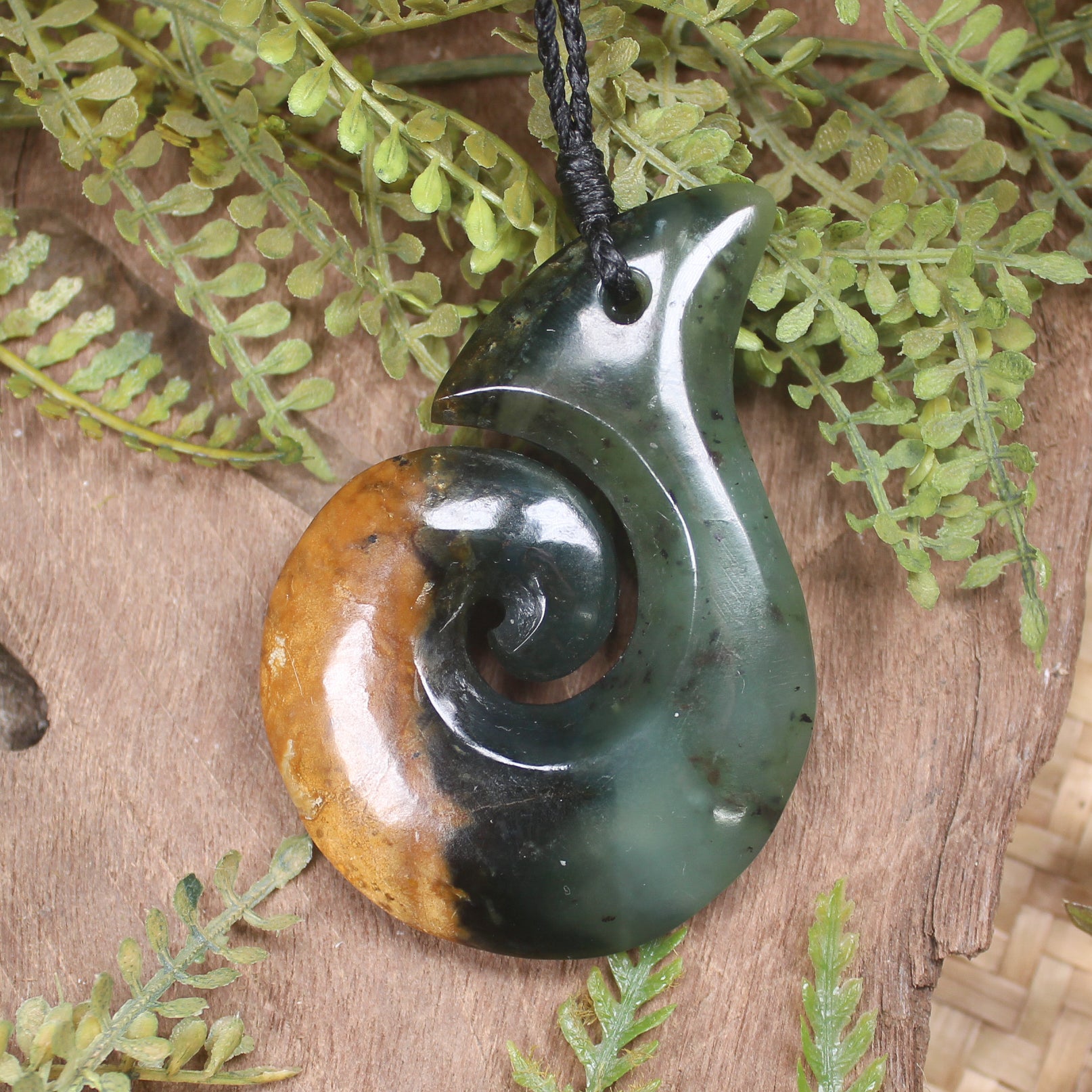 Flower Jade Hei Matau pendant  - NZ Greenstone