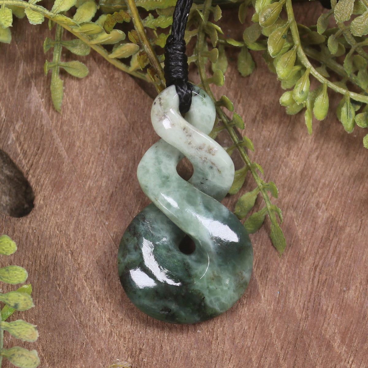 Twist carved from Kawakawa Pounamu - NZ Greenstone
