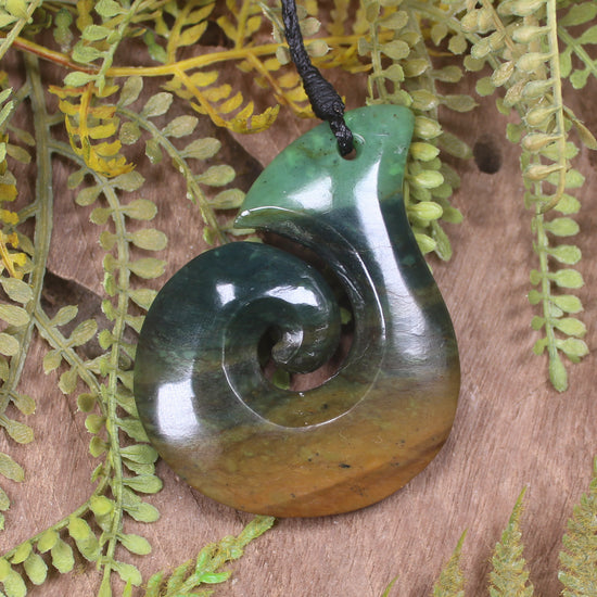 Flower Jade Hei Matau pendant  - NZ Greenstone