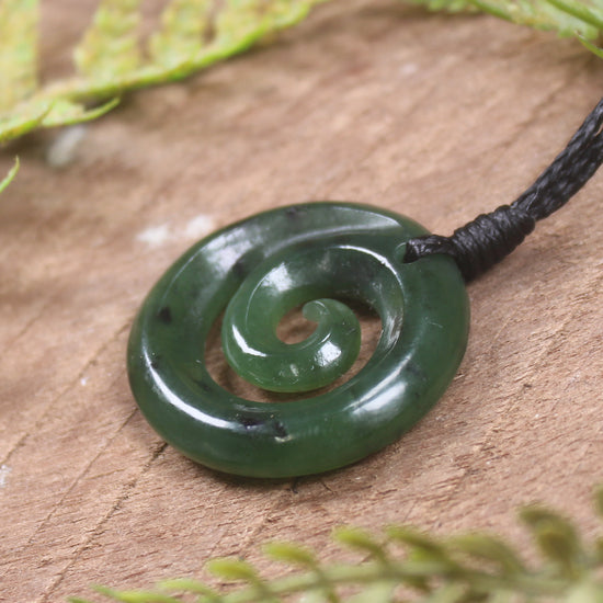 Kawakawa Pounamu Koru