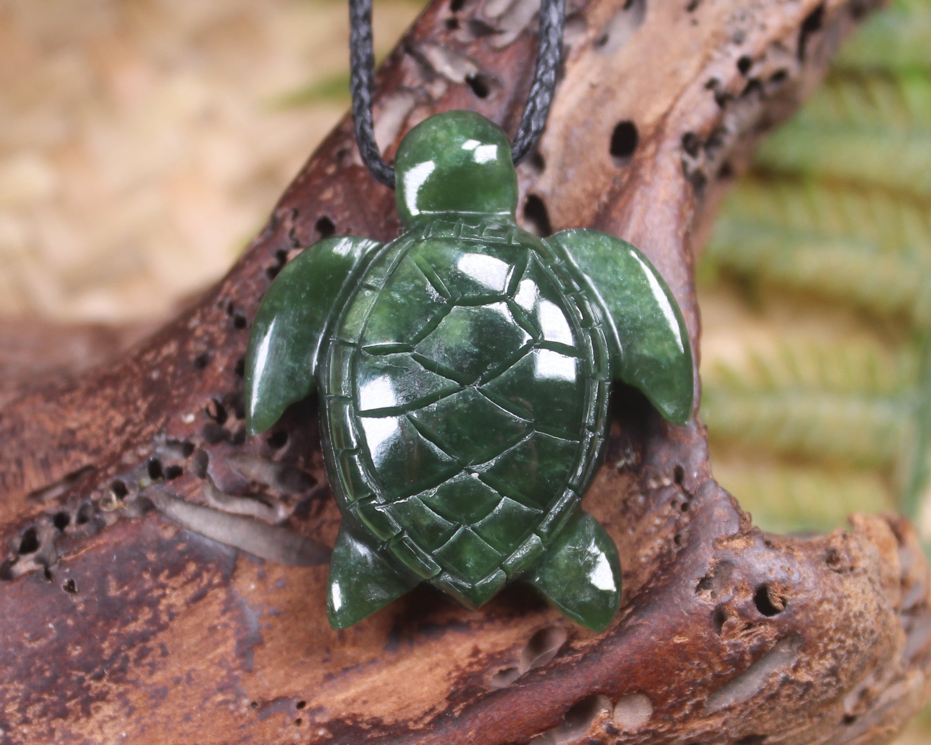 Turtle carved from Kawakawa Pounamu - NZ Greenstone