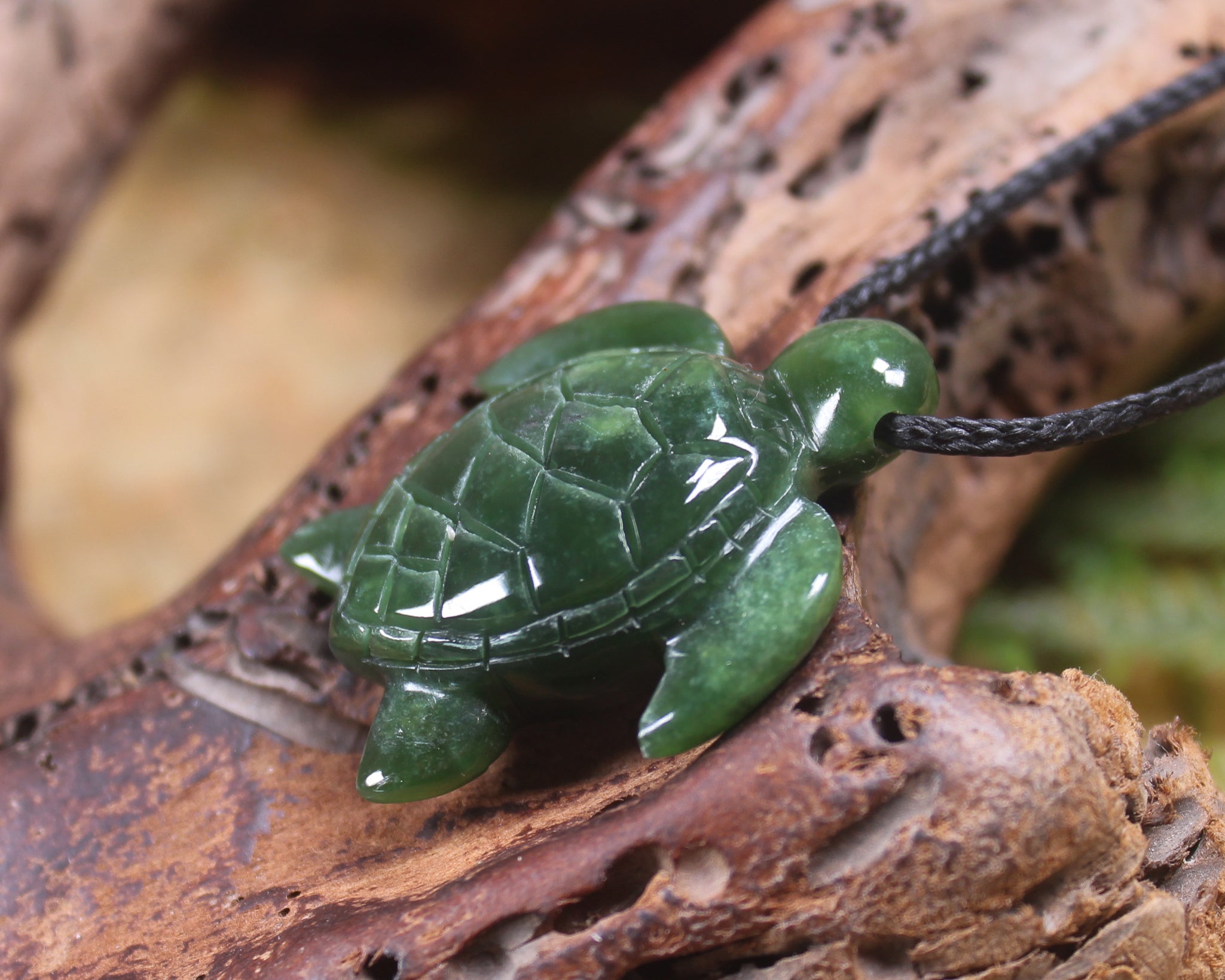 Turtle carved from Kawakawa Pounamu - NZ Greenstone