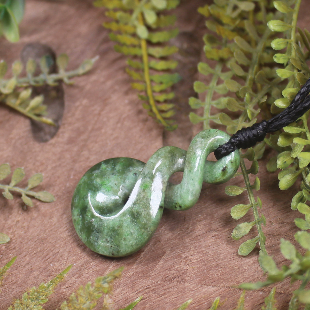 Twist carved from Kawakawa Pounamu - NZ Greenstone