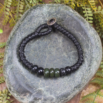 cord bracelet with Kawakawa Pounamu