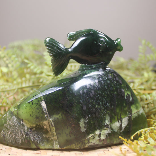 Sculpture carved from NZ Pounamu