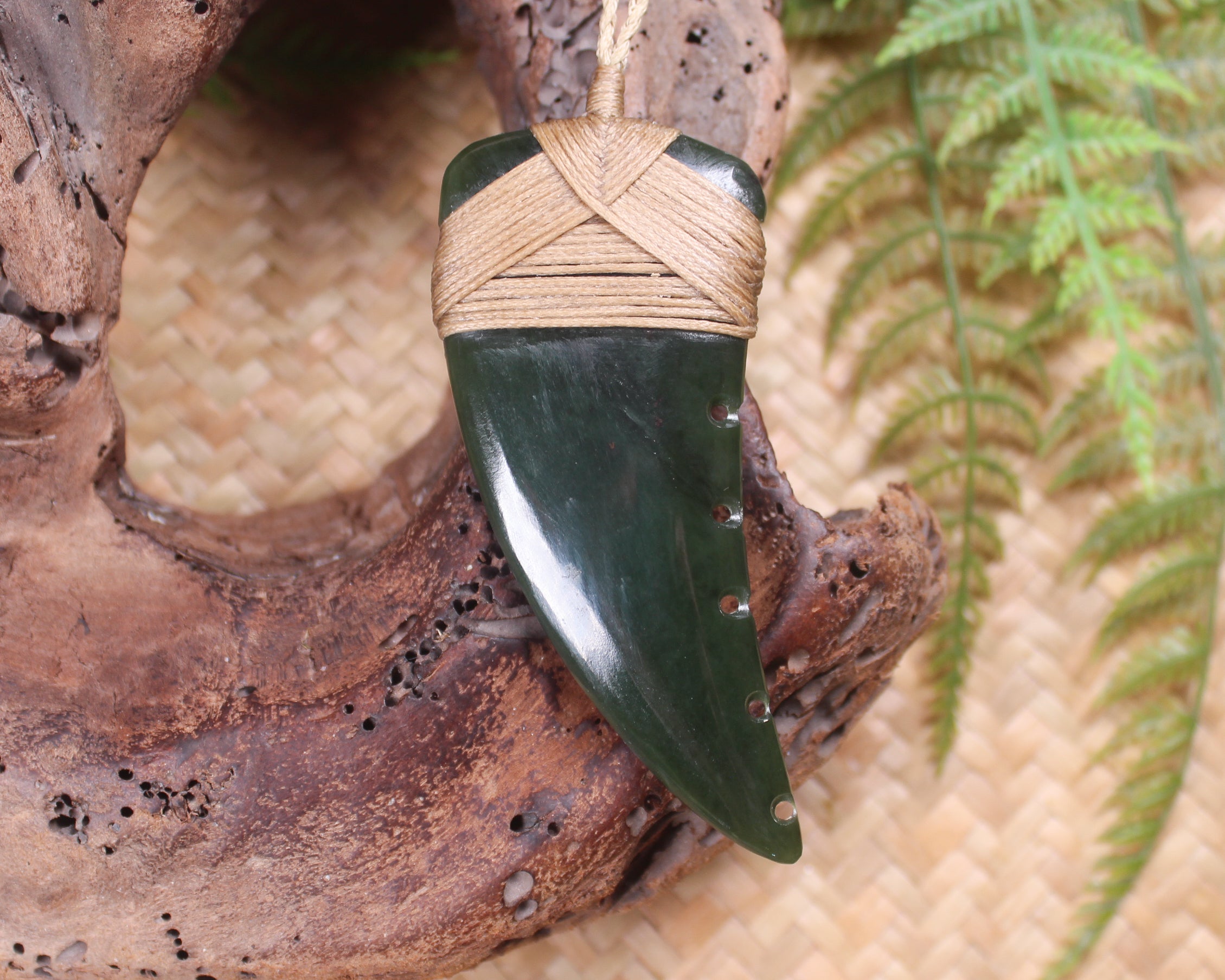 Taniwha Tooth or Niho carved from Kawakawa Pounamu - NZ Greenstone