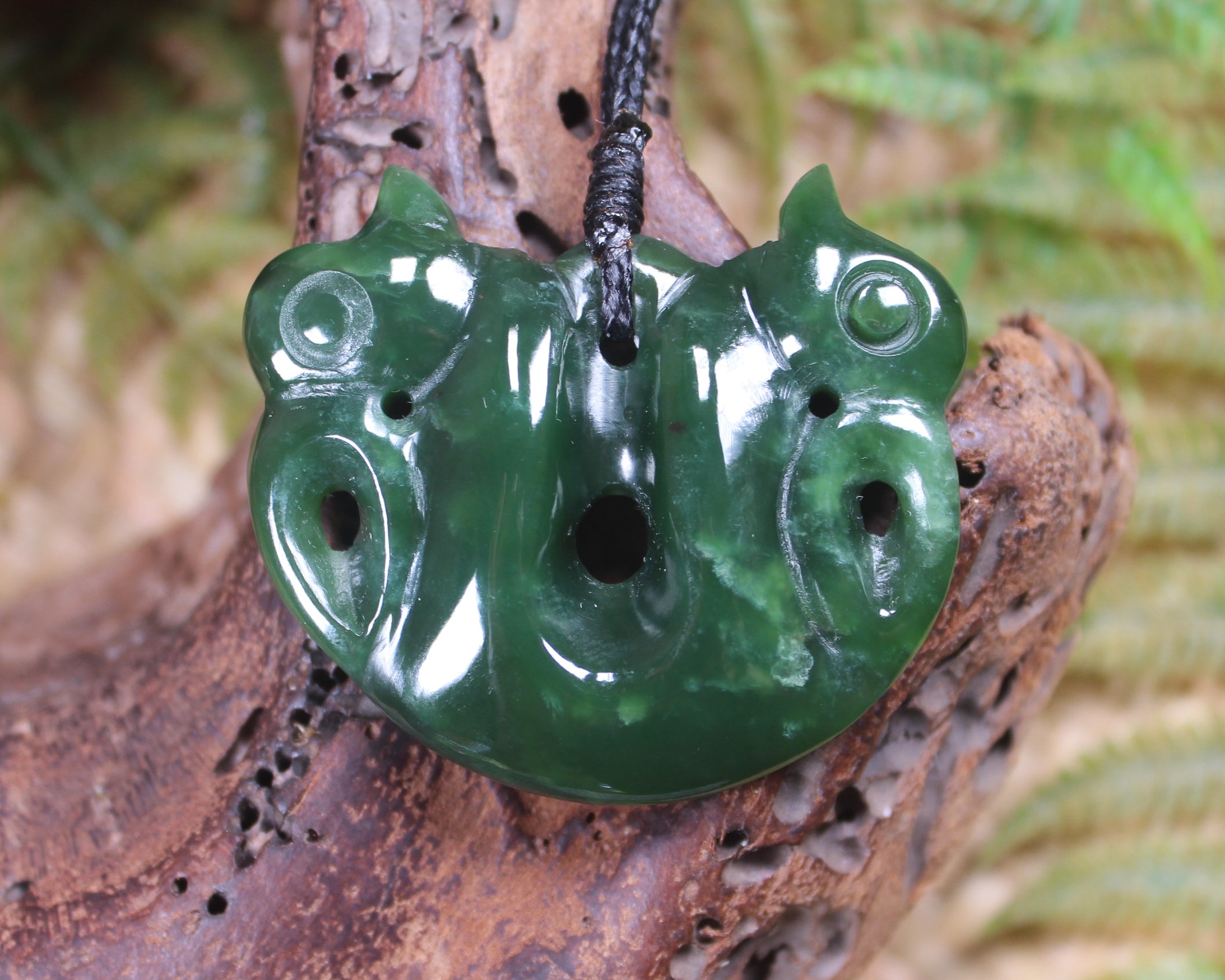 Pekapeka Pendant carved from Kawakawa Pounamu - NZ Greenstone