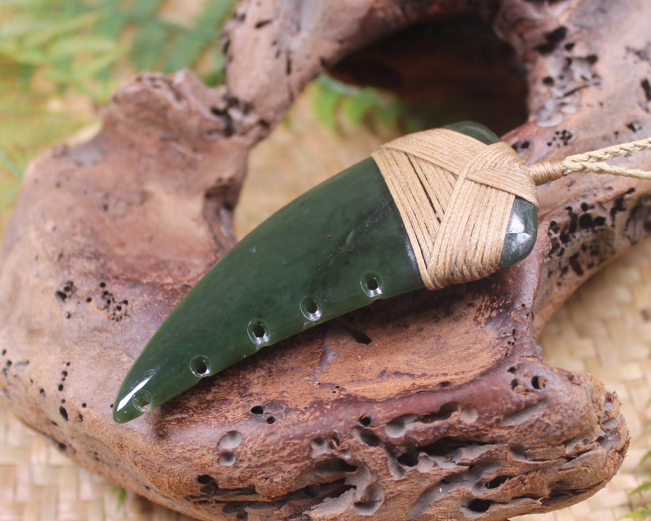 Taniwha Tooth or Niho carved from Kawakawa Pounamu - NZ Greenstone