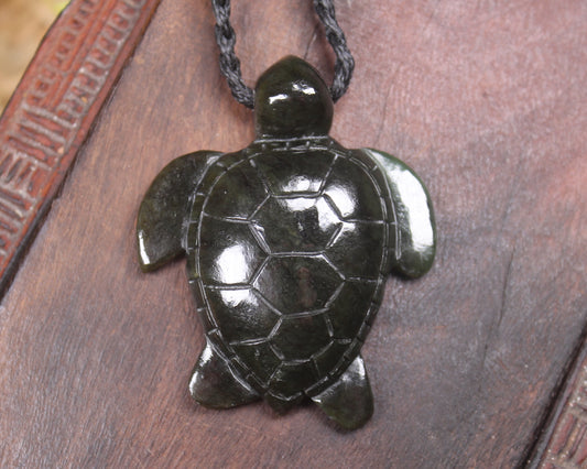 Turtle carved from Rimu Pounamu - NZ Greenstone